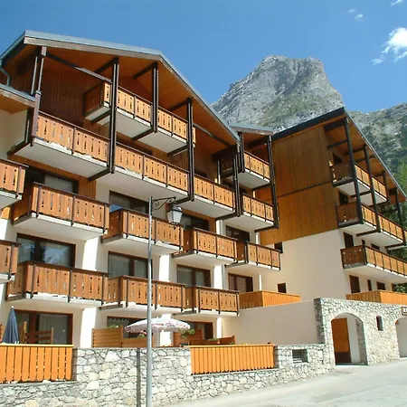 Apartment 2 Pieces Avec Terrasse, Proche Commerces Et Telepherique, - Fr-1-464-92